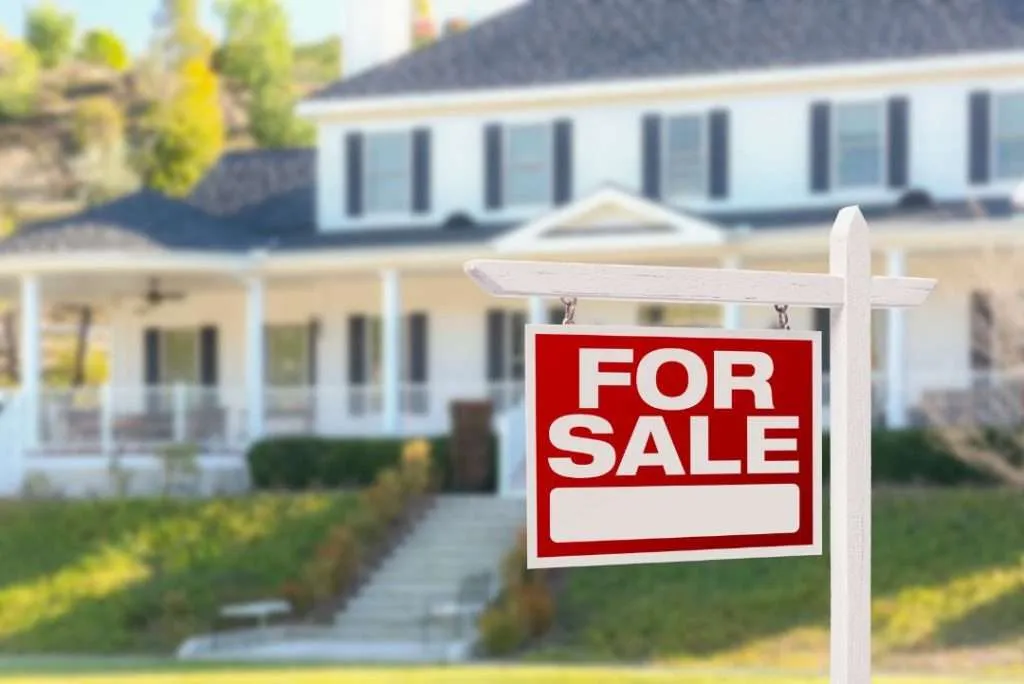 Sell your current home to downsize