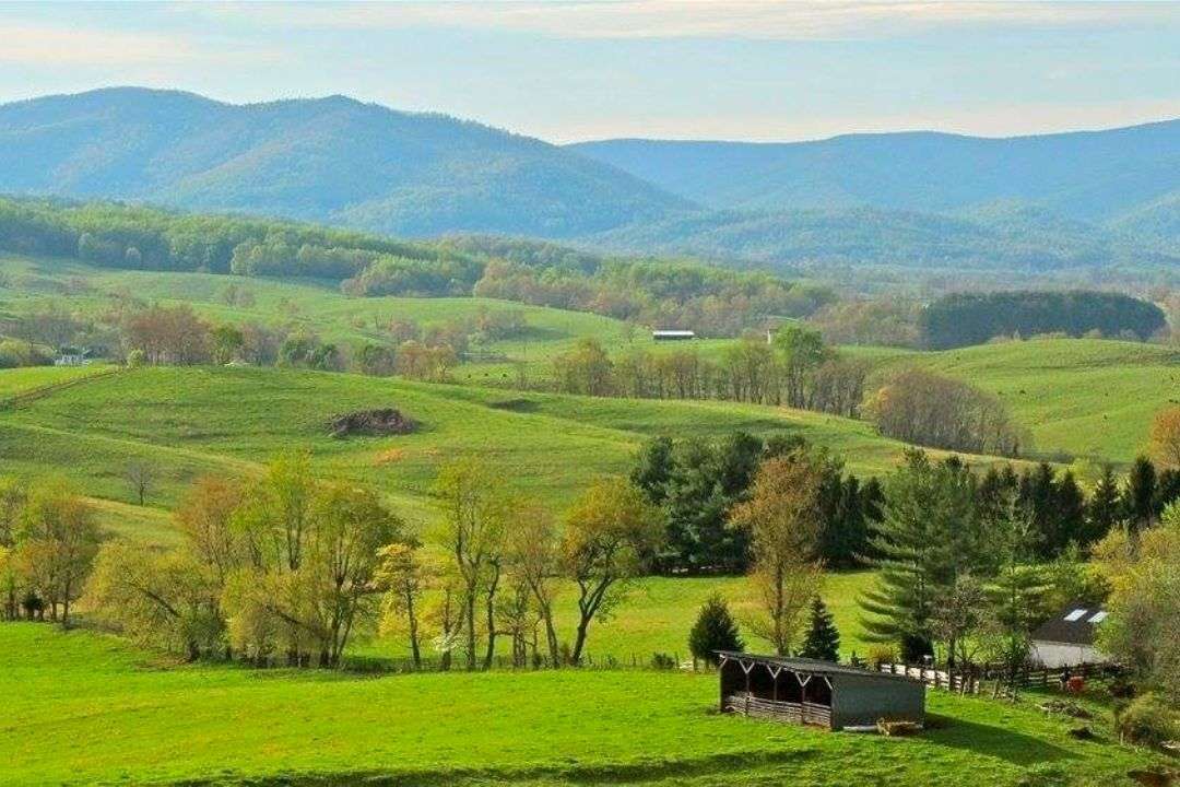 Top 12 Best Places To Retire In Virginia (2023)