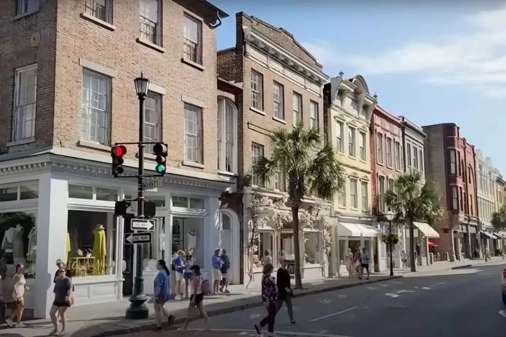 Street scene in Charleston, SC