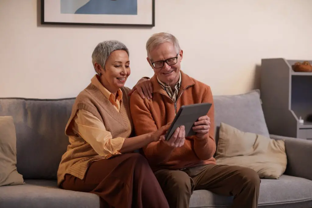 Best Tablets for Seniors in 2025